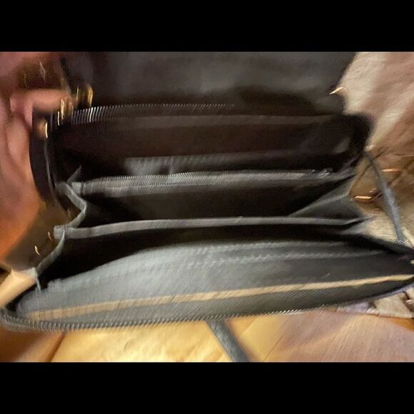 Black Leather Wallet Crossbody - Picture 6 of 7